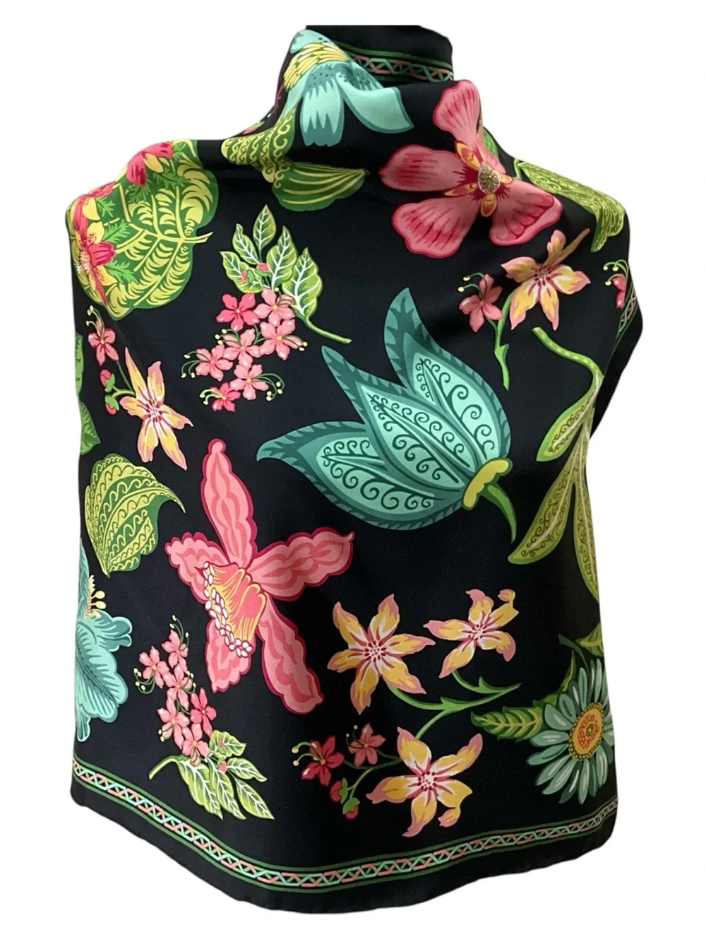 Vera Bradley Botanica 100% Silk Scarf 27” Square Black Floral